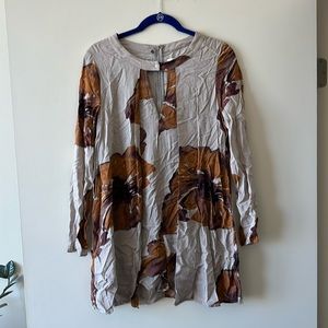 Long sleeve cape romper